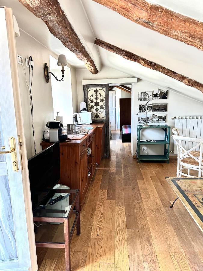 トリノLe Finestre Sulla Moleアパートメント エクステリア 写真